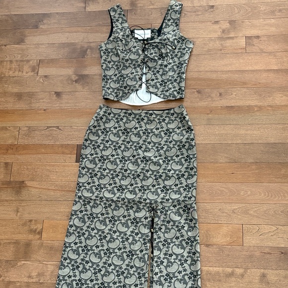 Vintage Dresses & Skirts - Vintage LambertRand Brocade Two-Piece Set in Golden/Tan & Black